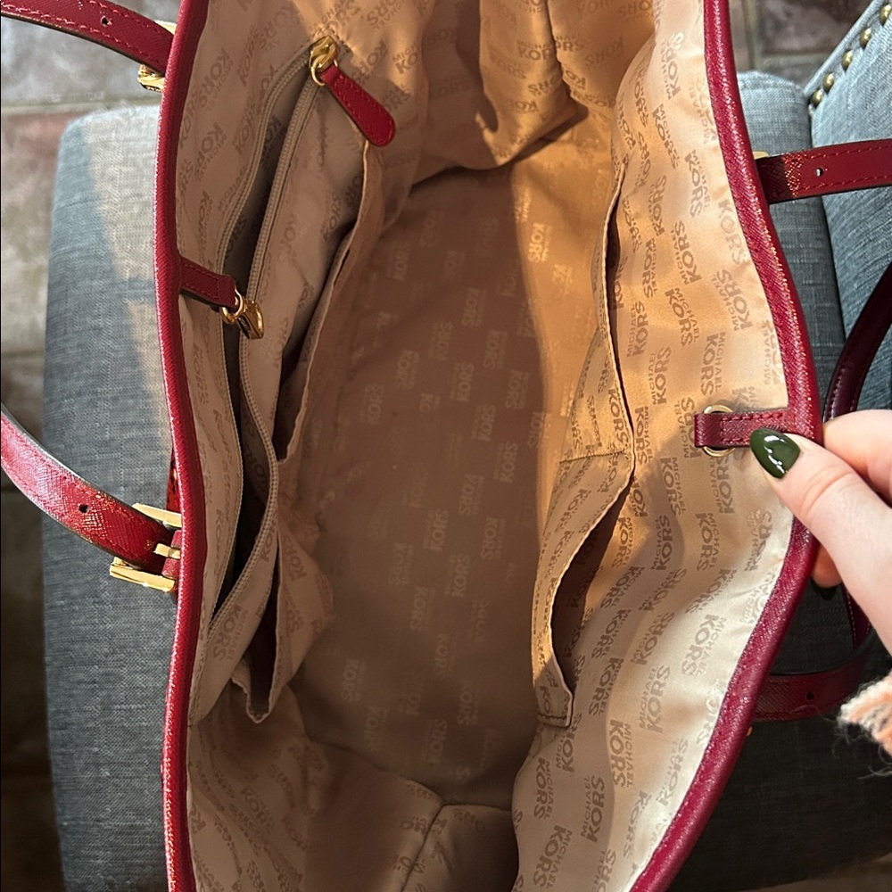 Michael Kors Mulberry stars Tote - Picture 3 of 4